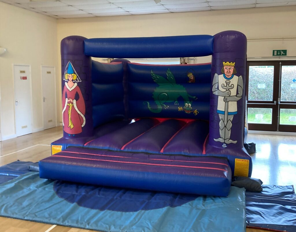 Knights and Princess Bouncy Castle to hire (under 10 years only)